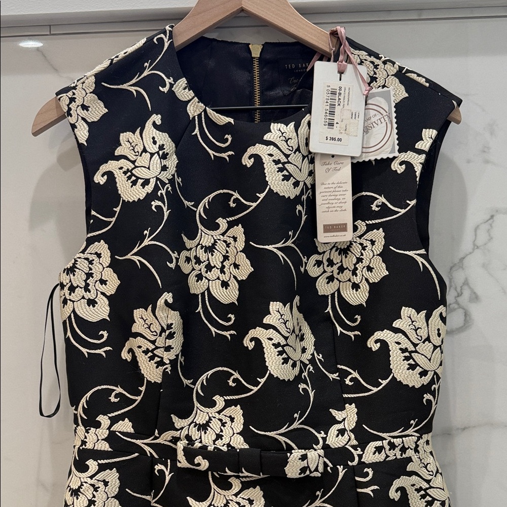 Ted Baker London Black and Cream Floral Mini Dress - Picture 4 of 9